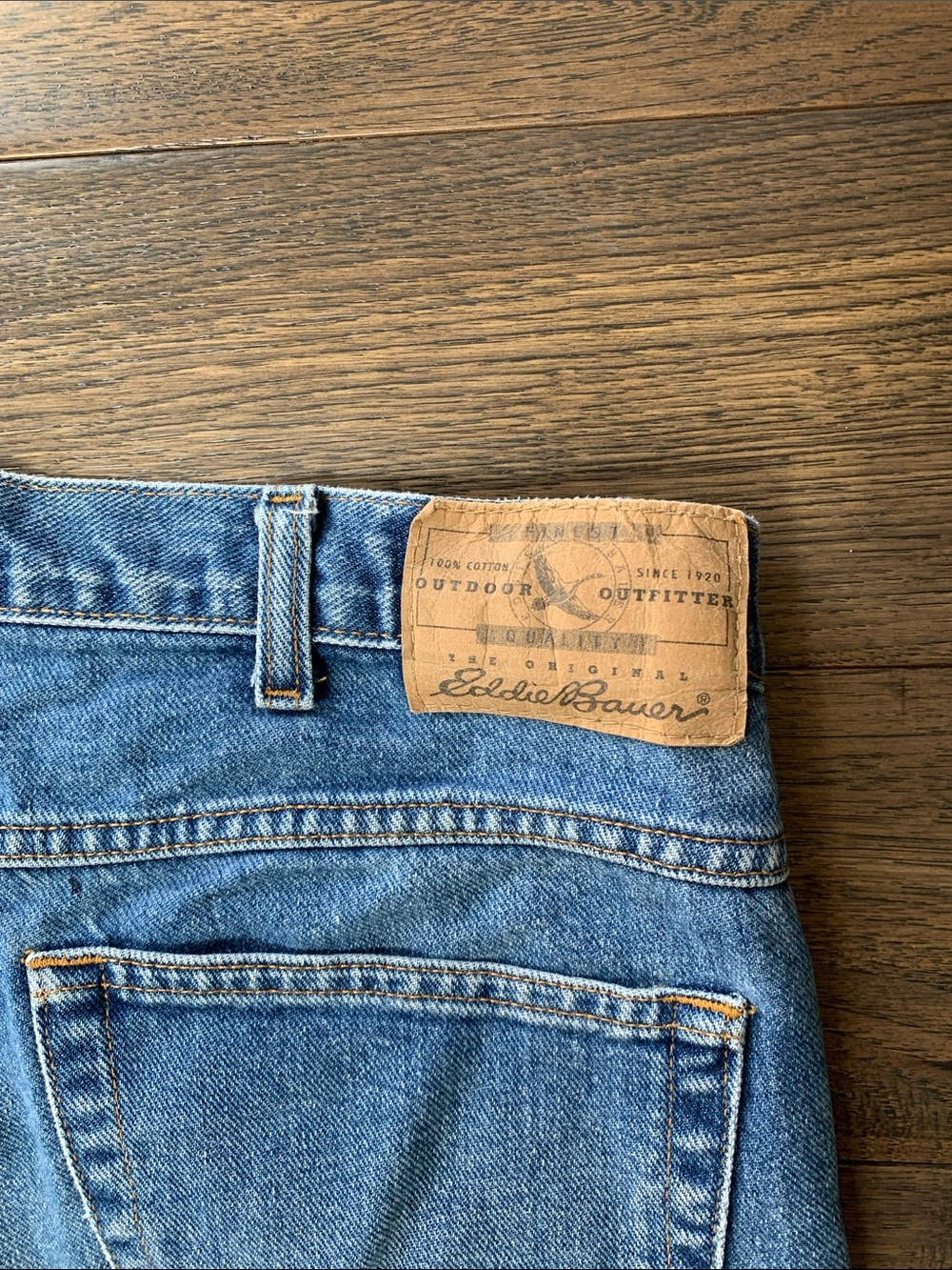Eddie Bauer Faded Blue Relaxed Men's Jeans. Pre-Owned. Size:40x30. - Picture 4 of 5